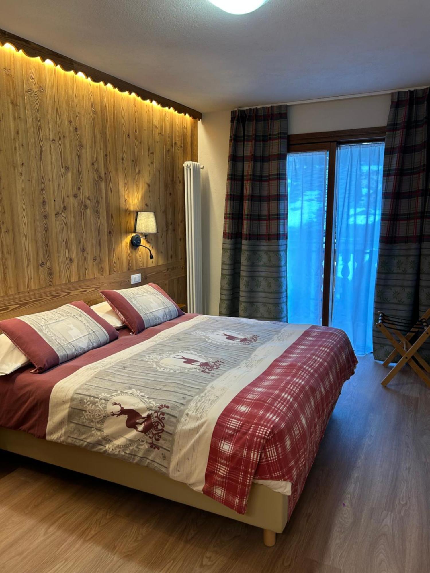 Hotel Edelweiss 3*